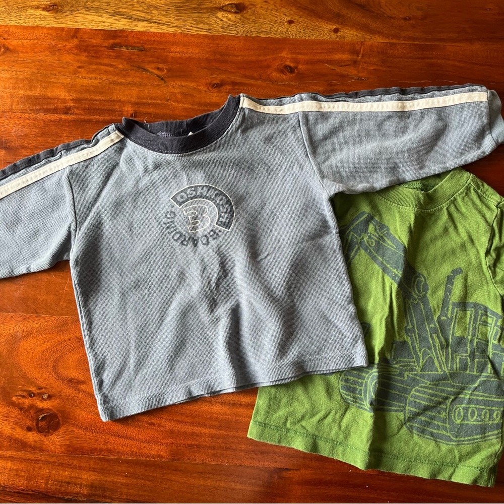 OshKosh B'gosh Gray and Green Long Sleeve Tees